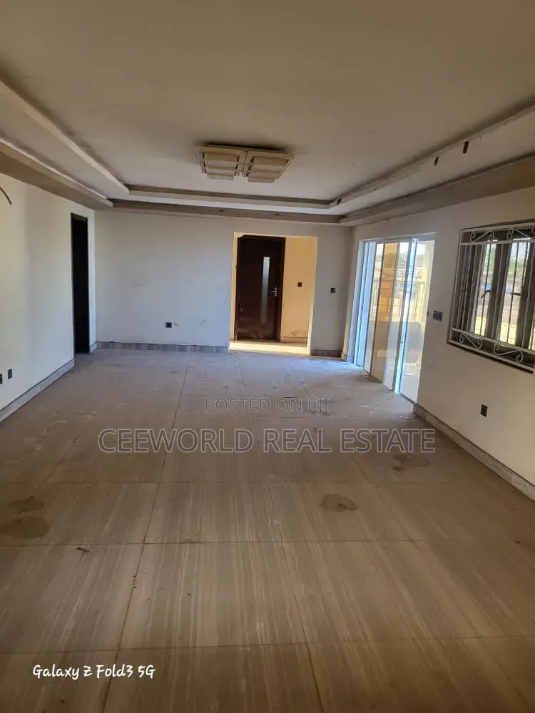1bdrm Penthouse in Alalubosa Gra for rent