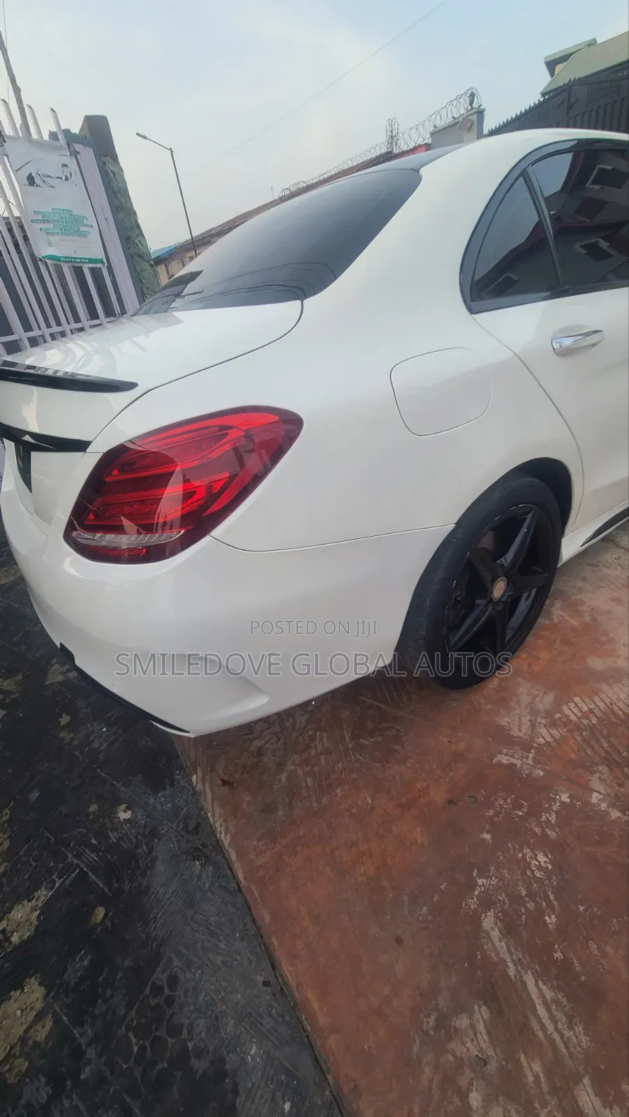 Mercedes-Benz C300 2018 White