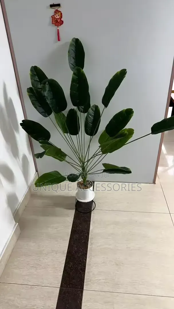 18 Leafs Green Plant Flower
