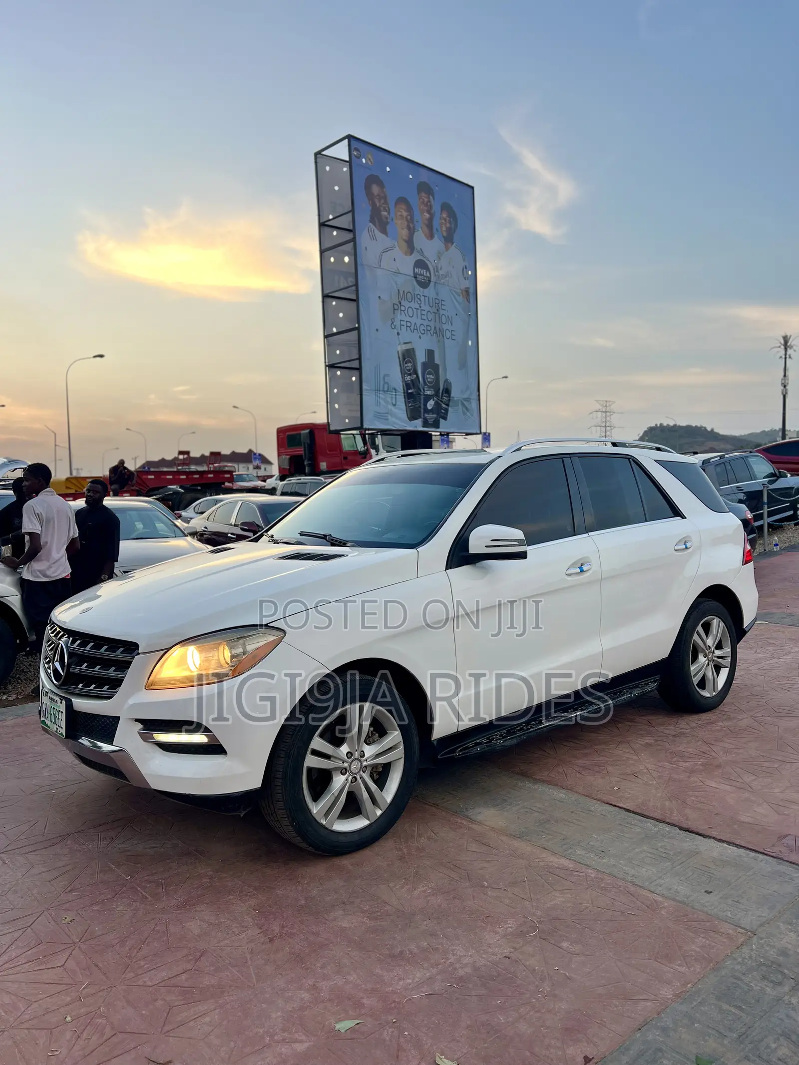 Mercedes-Benz M Class ML350 4dr SUV (3.5L 6cyl 7A) 2014 White