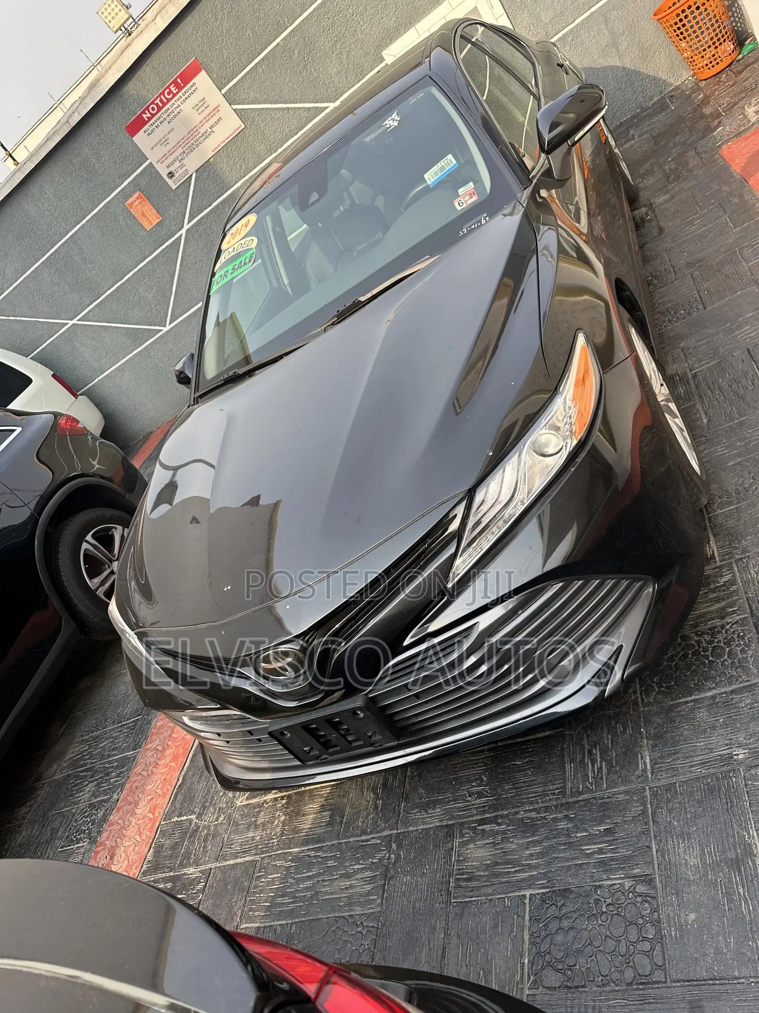 Toyota Camry XLE (2.5L 4cyl 8A) 2019 Black