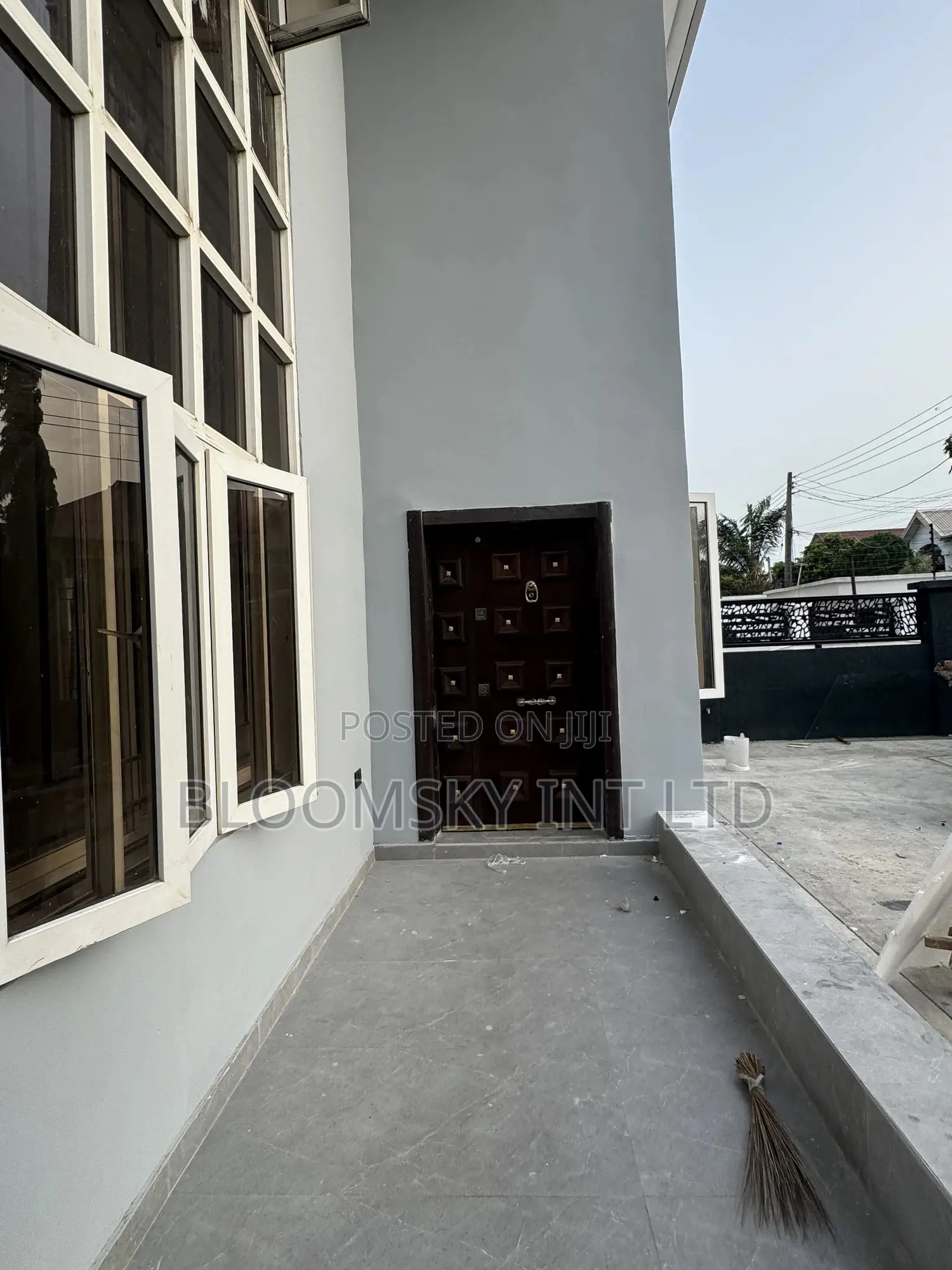 5bdrm Duplex in Lekki Phase 1 for rent