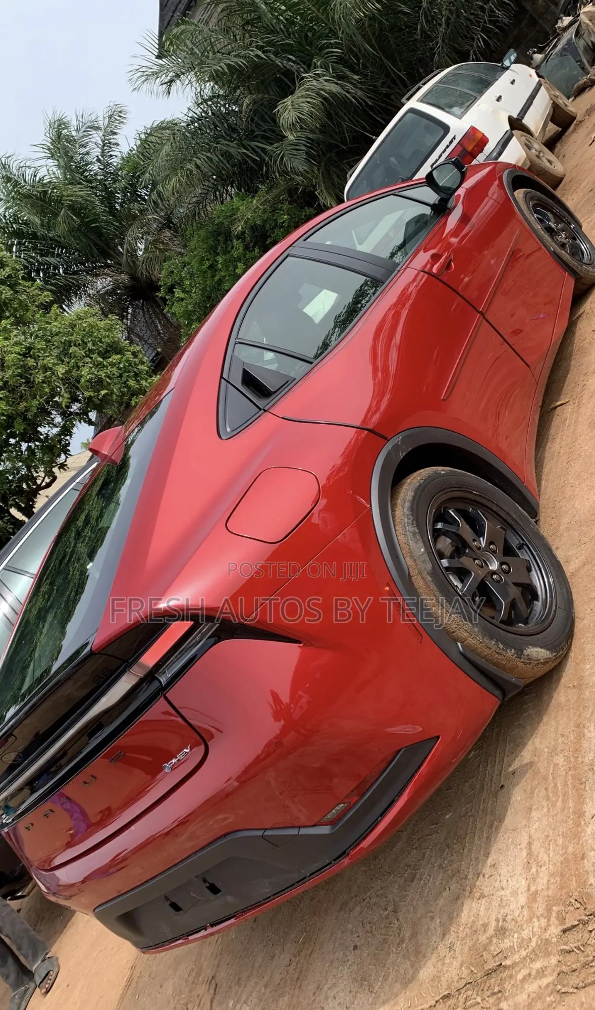 Toyota Prius Plug-In Hybrid XSE Premium 2025 Red