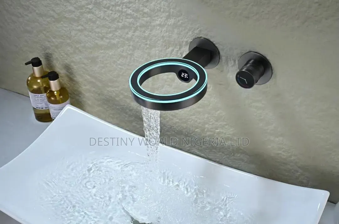 Luxury Round Led Digital Display Modern Bathroom Fixture: