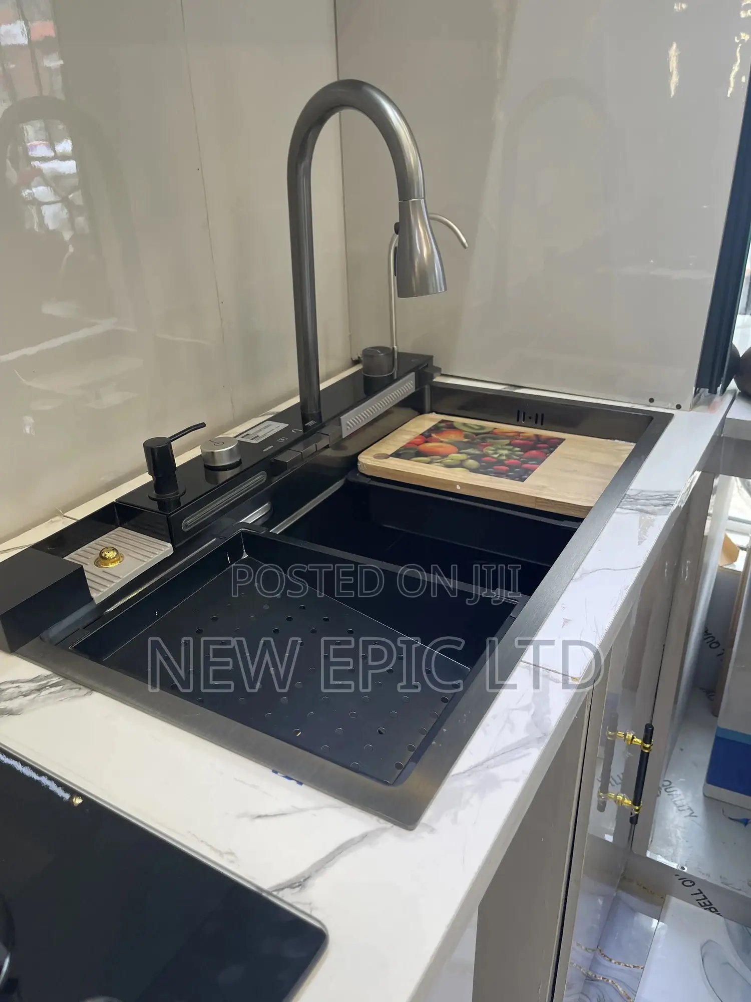 Special Kitchen Sink With Complete Accessories