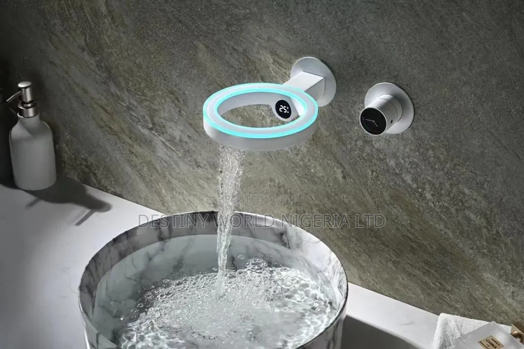 Luxury Wall Mounted Bathroom Faucet