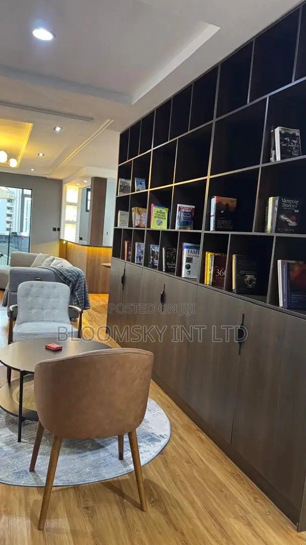 Splendid 3bed Penthouse With Bq in Ikoyi