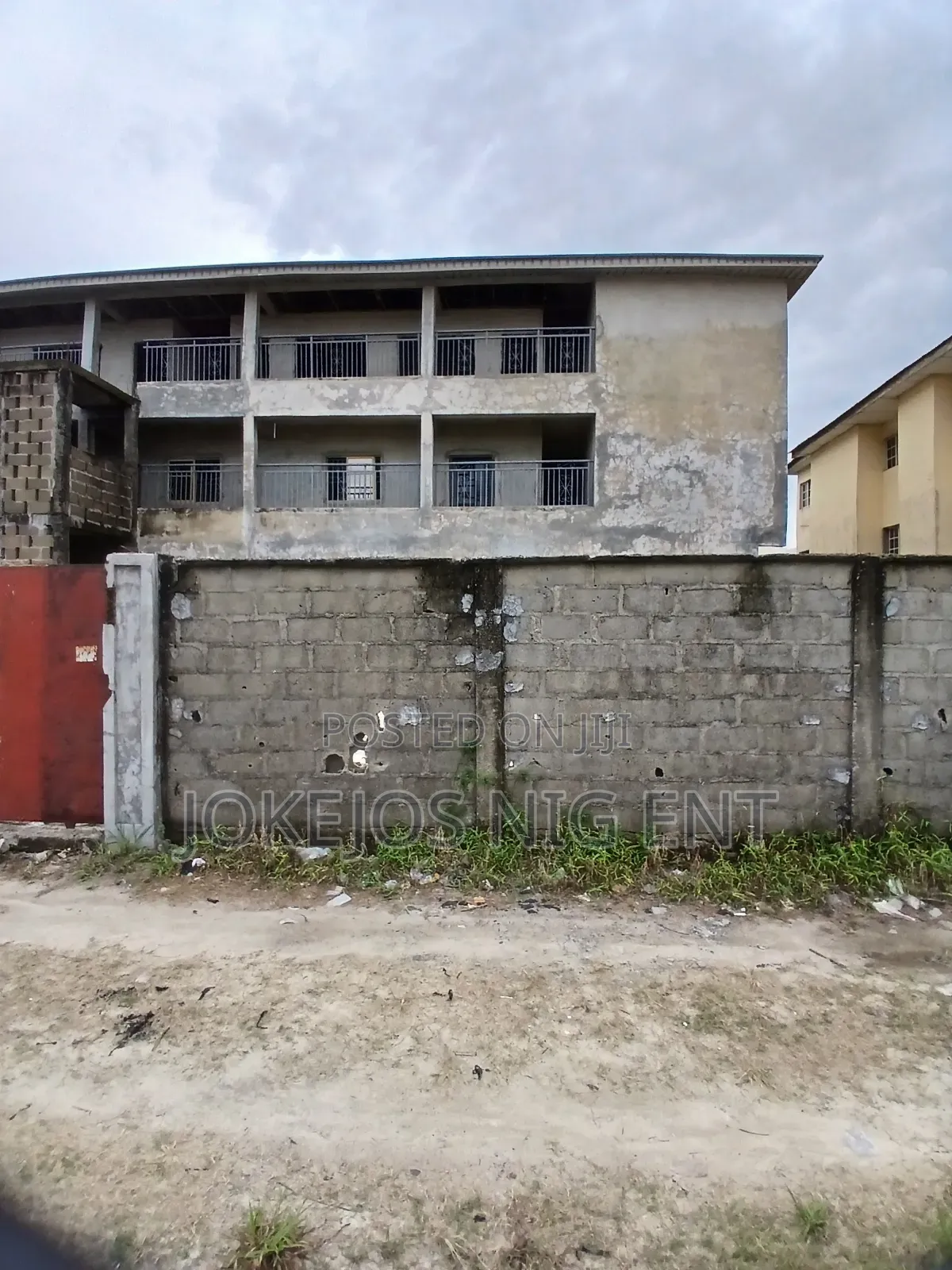 18bdrm Apartment in Sangotedo Ajah Lekki for sale