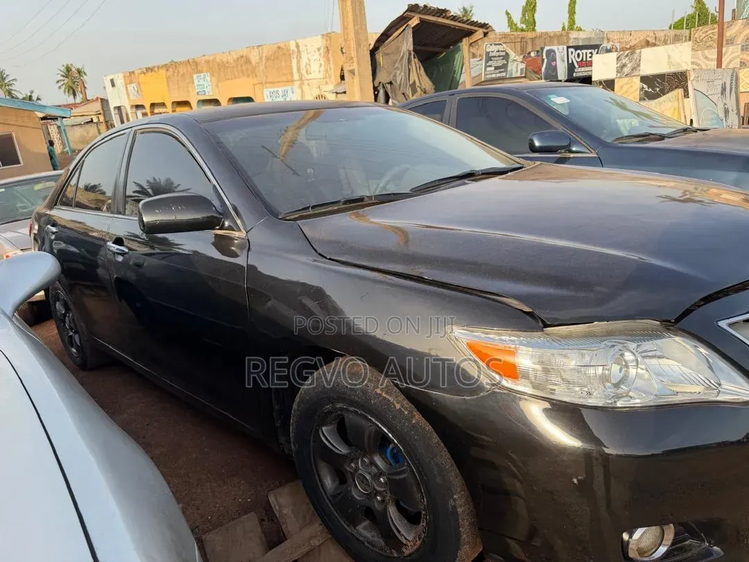 Toyota Camry 2010 Black