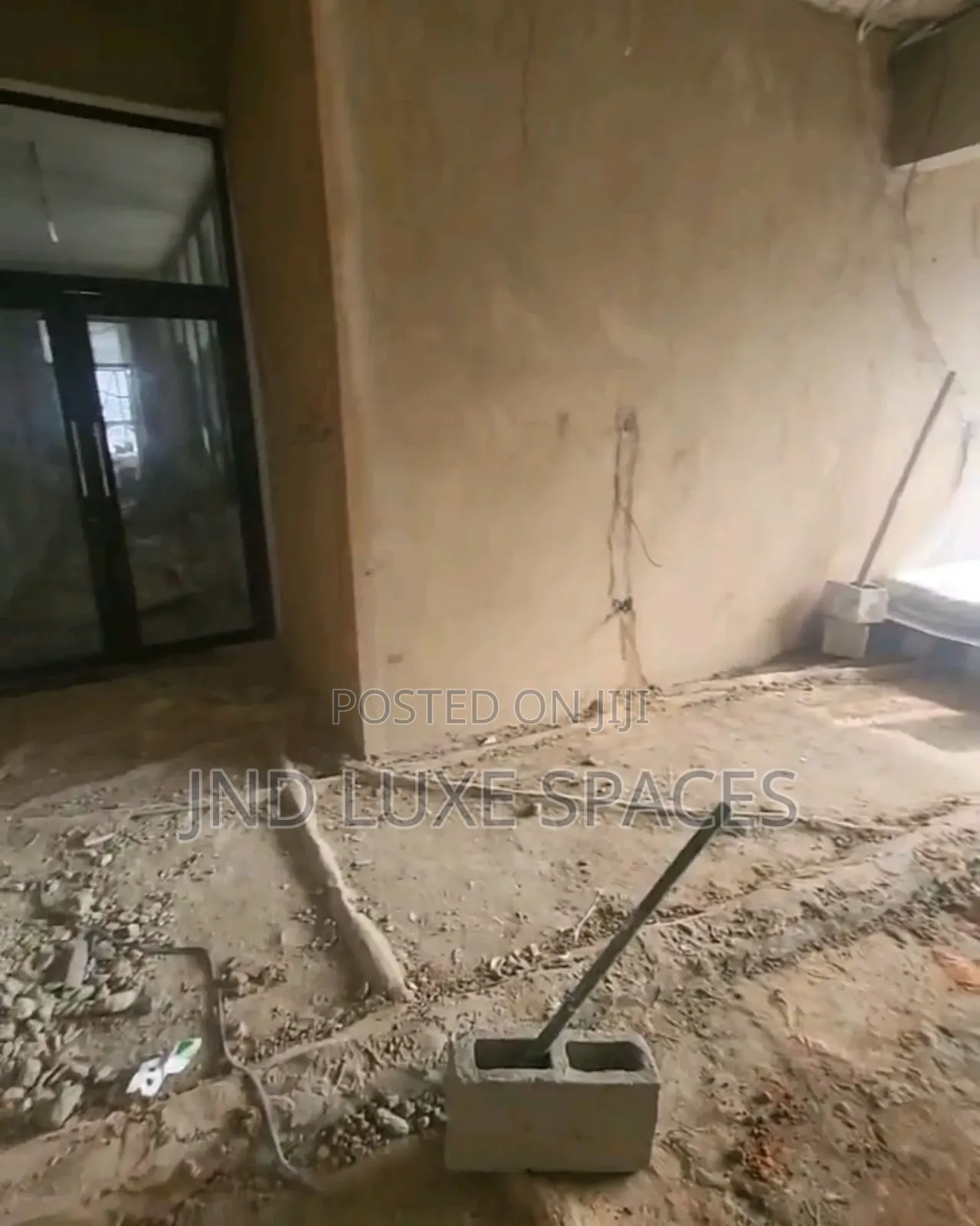 Shop/Office Space on Admiralty Way, Lekki Phase 1
