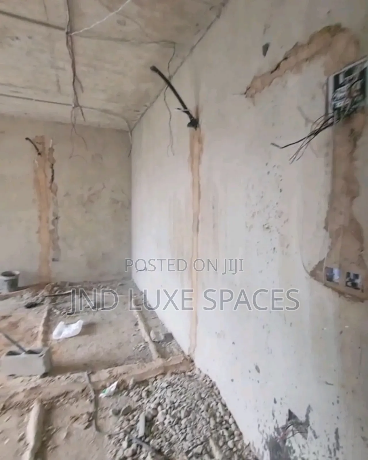 Shop/Office Space on Admiralty Way, Lekki Phase 1