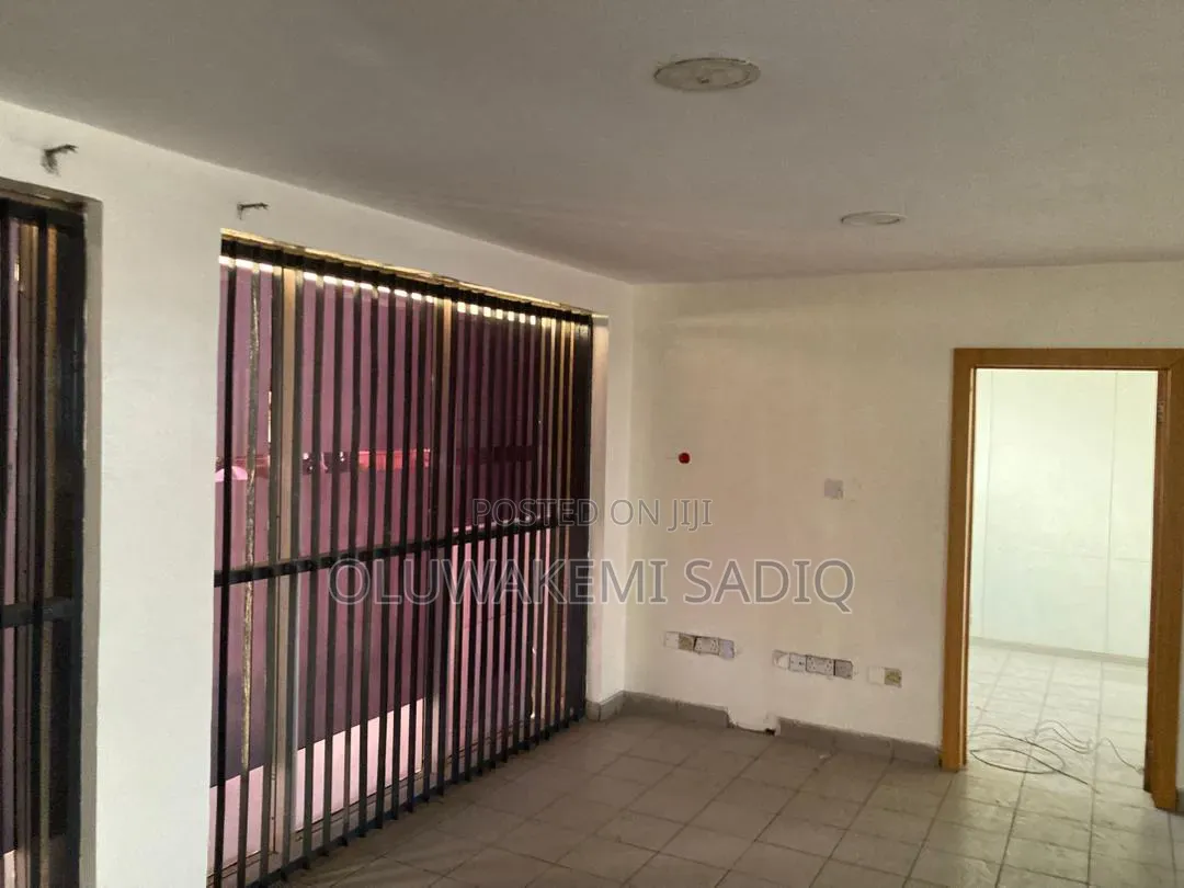 560sqm Office Space Formally Used as a Bank Office
