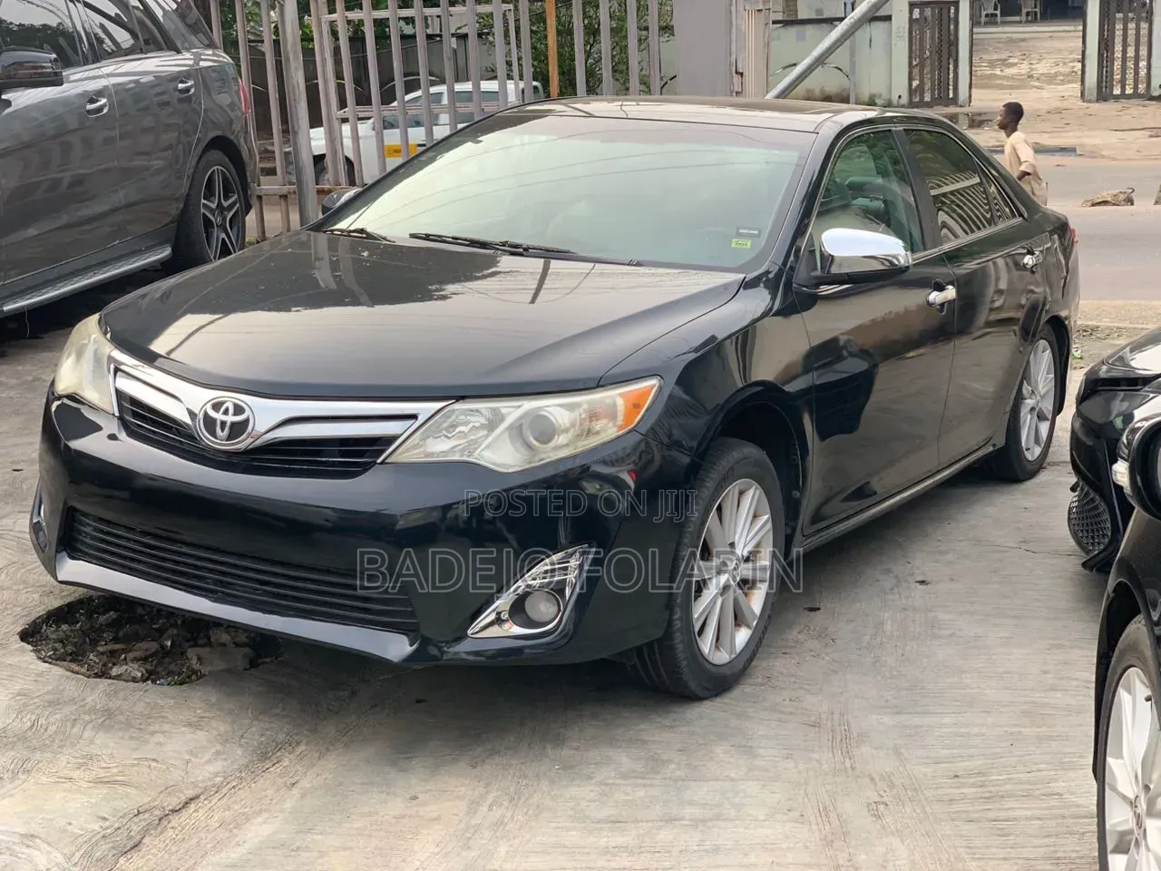 Toyota Camry XLE 4dr Sedan (2.5L 4cyl 6A) 2013 Black