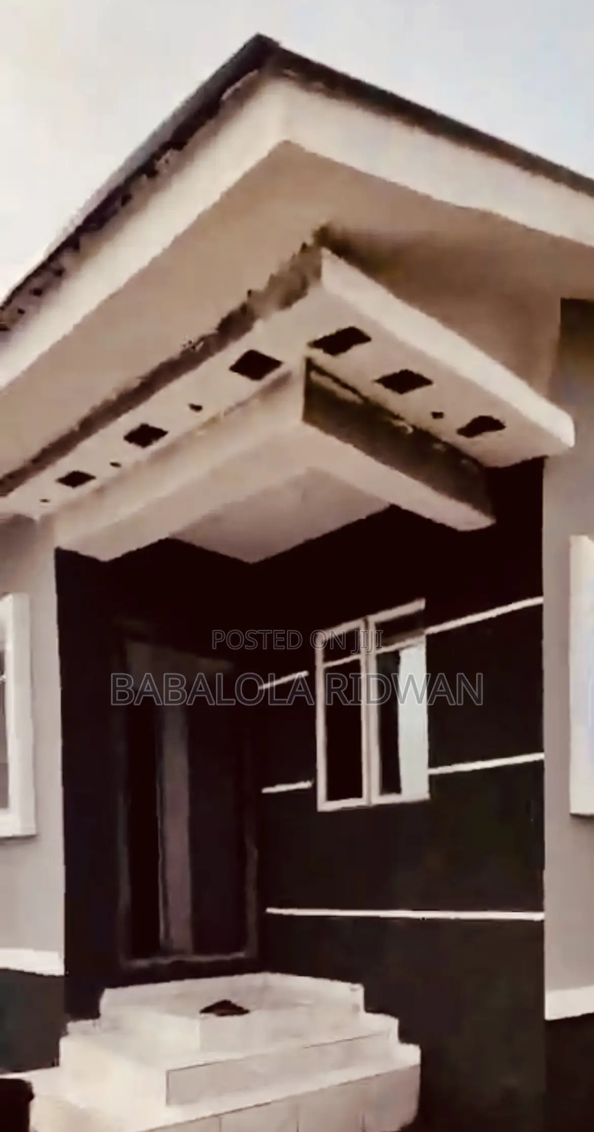 3bdrm Bungalow in Transformation Est,, Idishin for sale