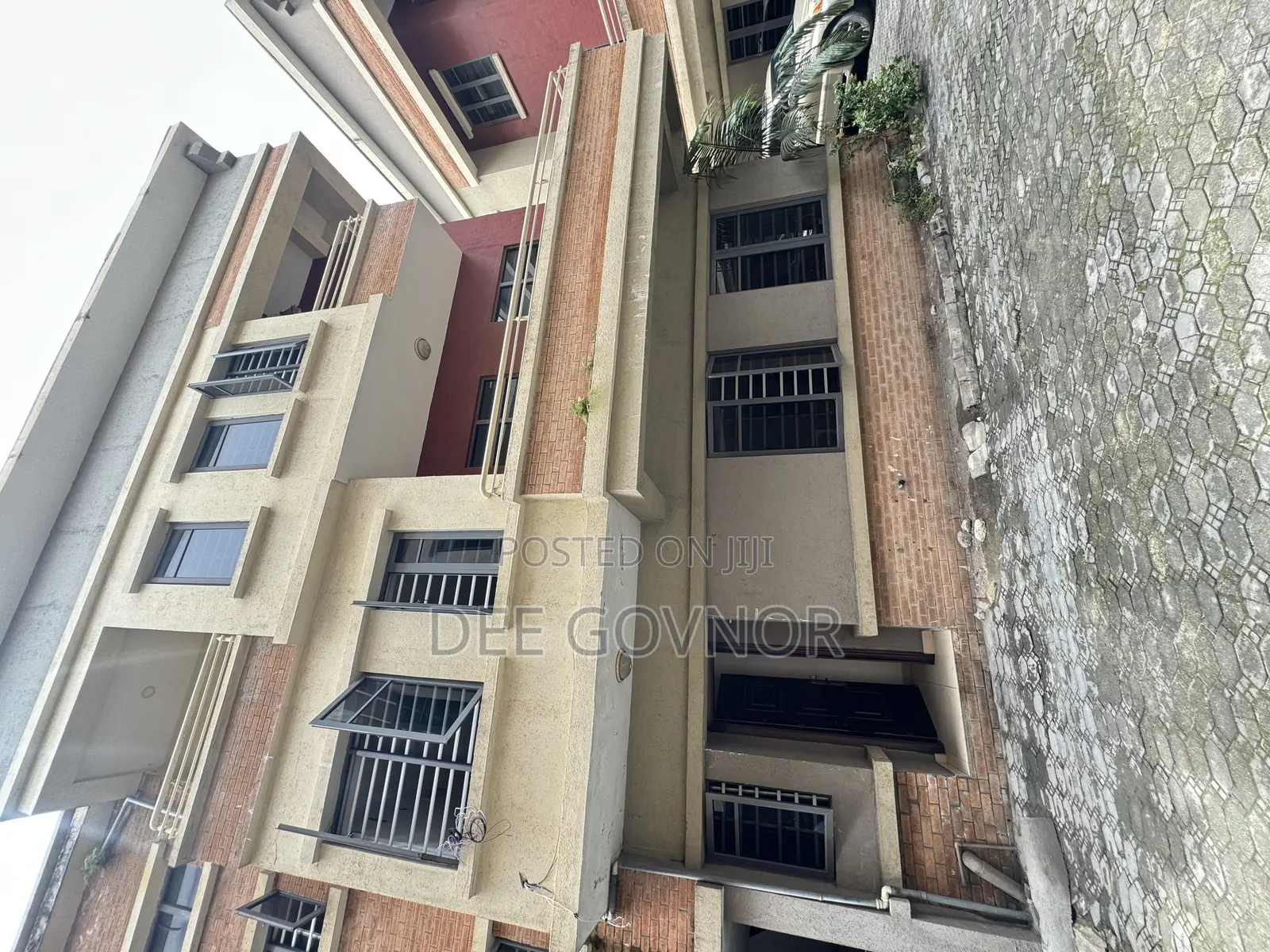 5bdrm Duplex in Akinlonu I V, Victoria Island Extension for rent