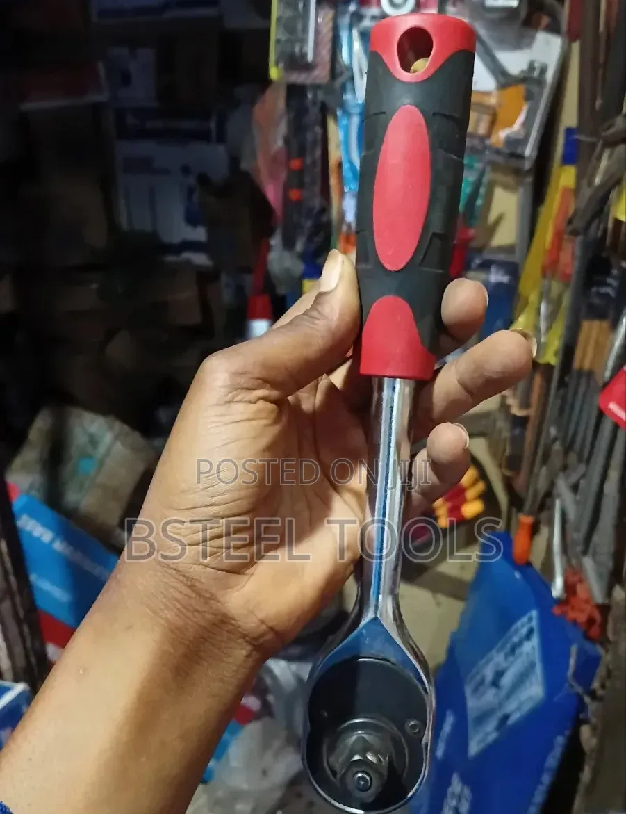Universal Torque Wrench – Strong Accurate Tightening Tool