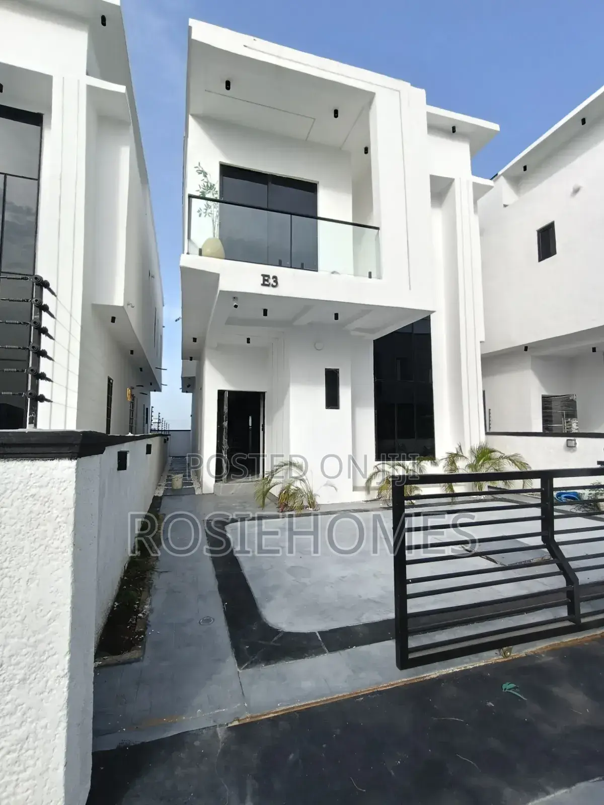 4bdrm Duplex in Light Estate, Sangotedo for sale