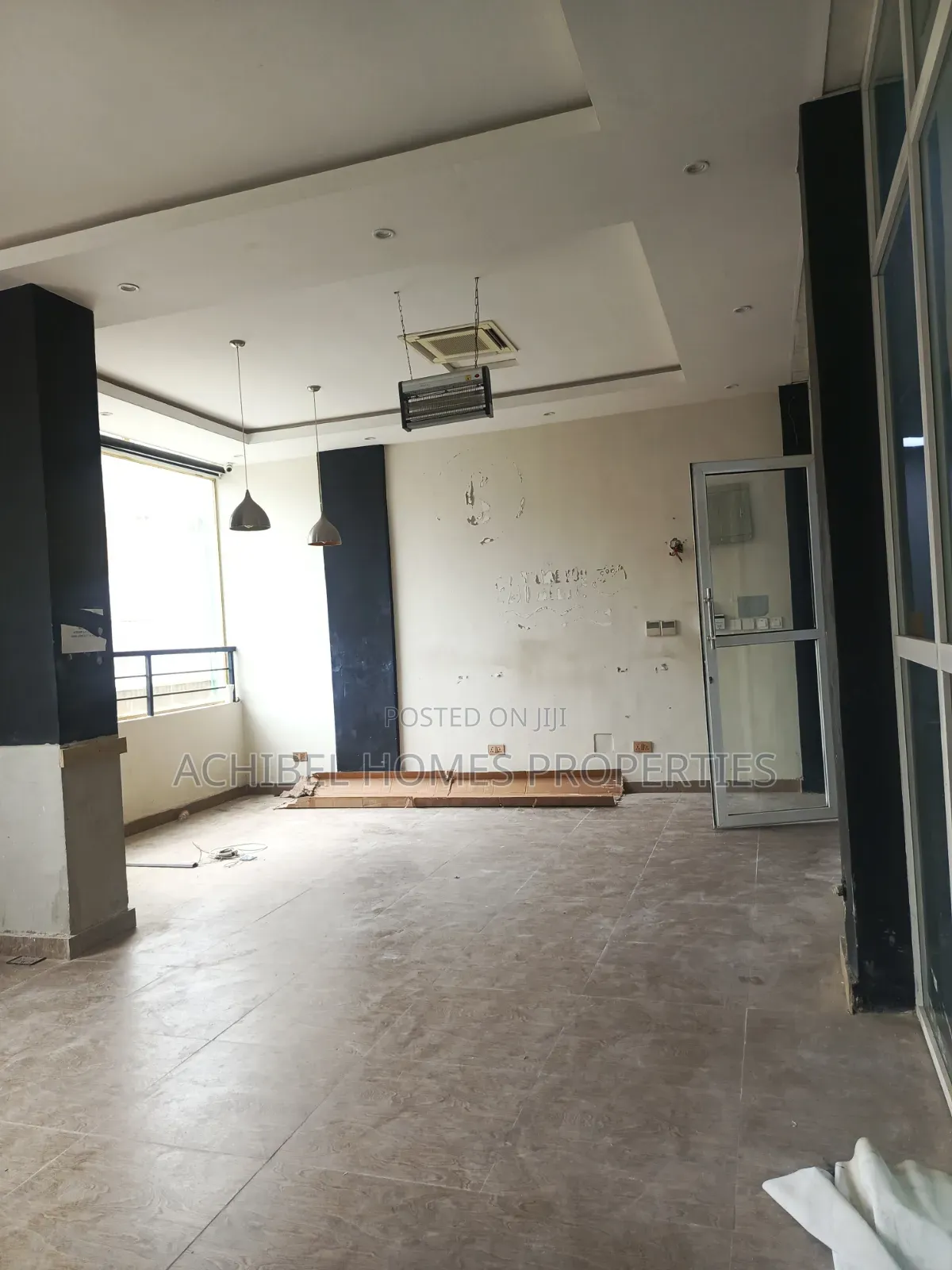 A 38.6 Square Meter Shop Space in Lekki Phase 1 Right, Oniru