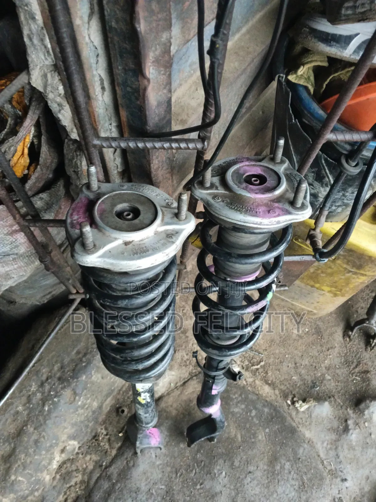 Front Shocks Mercedes Benz 205 4 Matic