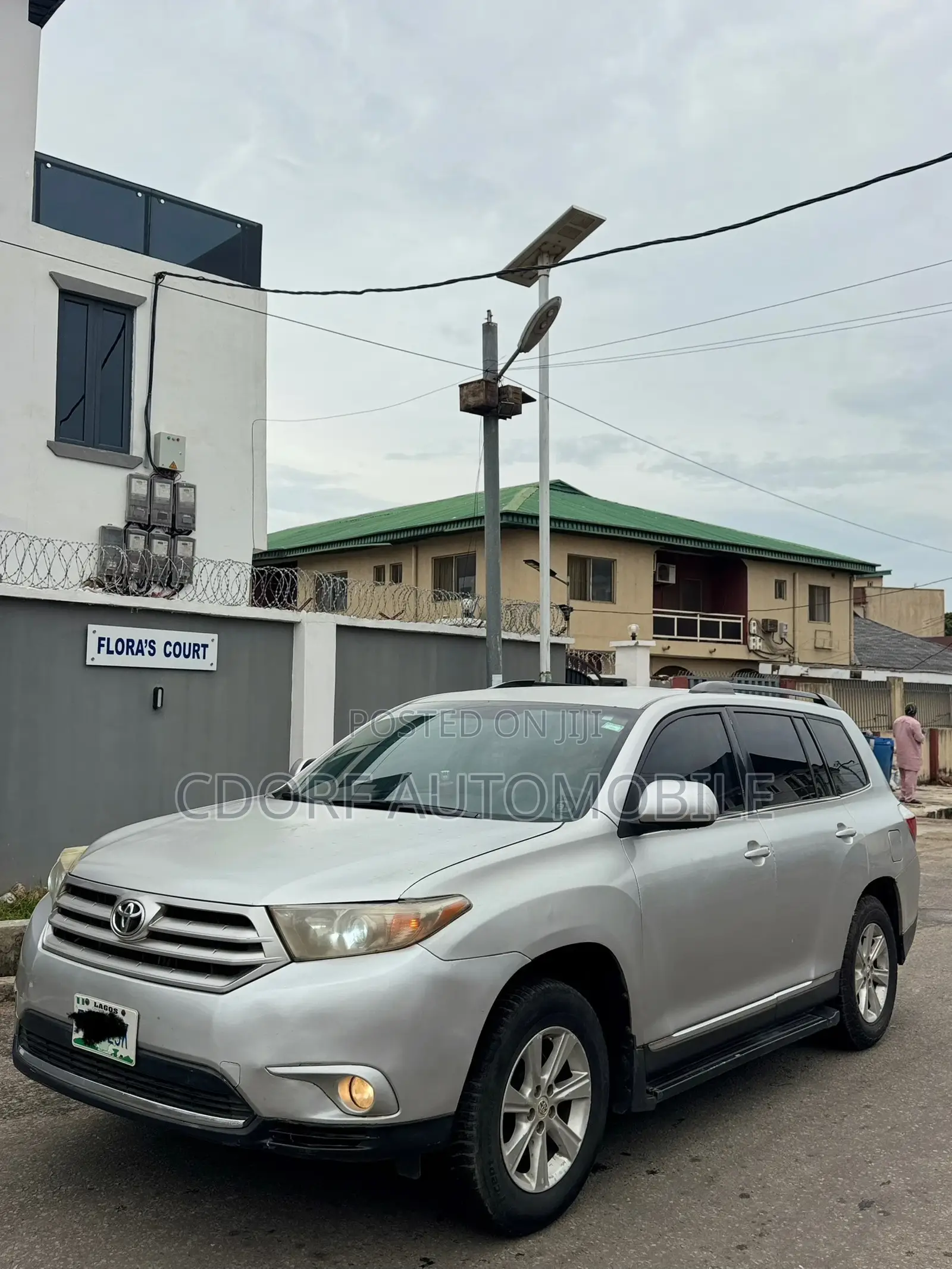 Toyota Highlander XLE 4dr SUV (3.5L 6cyl 6A) 2014 Silver