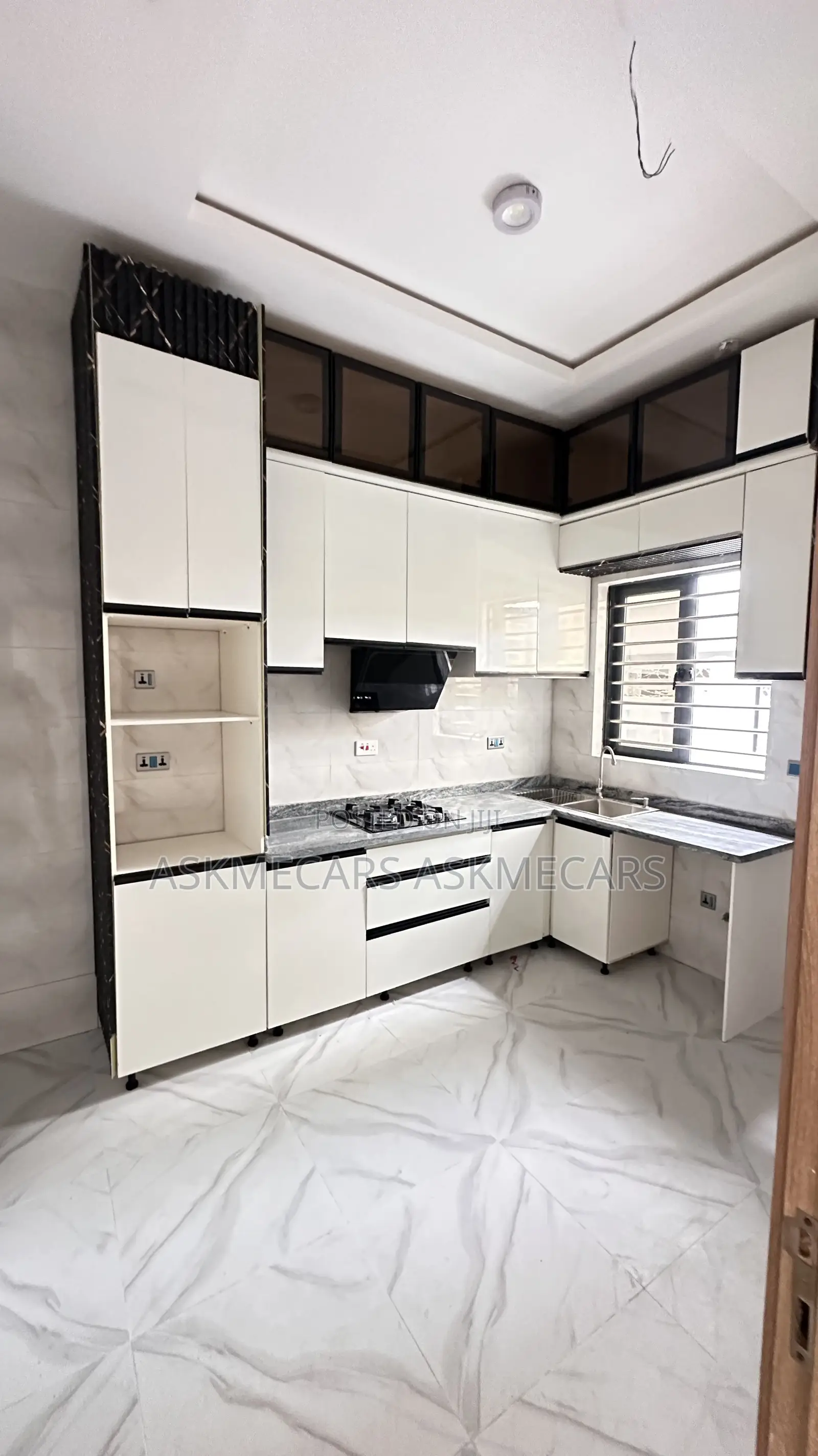 2bdrm Room & Parlour in Abraham Adesanya, Ajah for rent