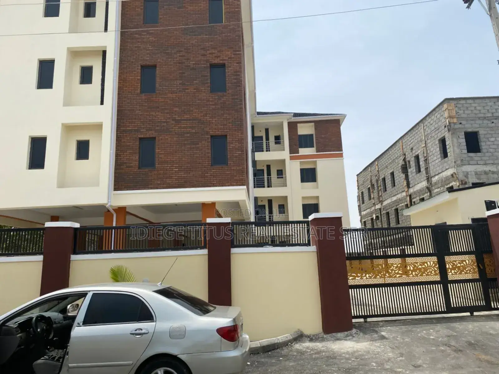 4bdrm Block of Flats in Close To Maitama, Katampe (Main) for sale