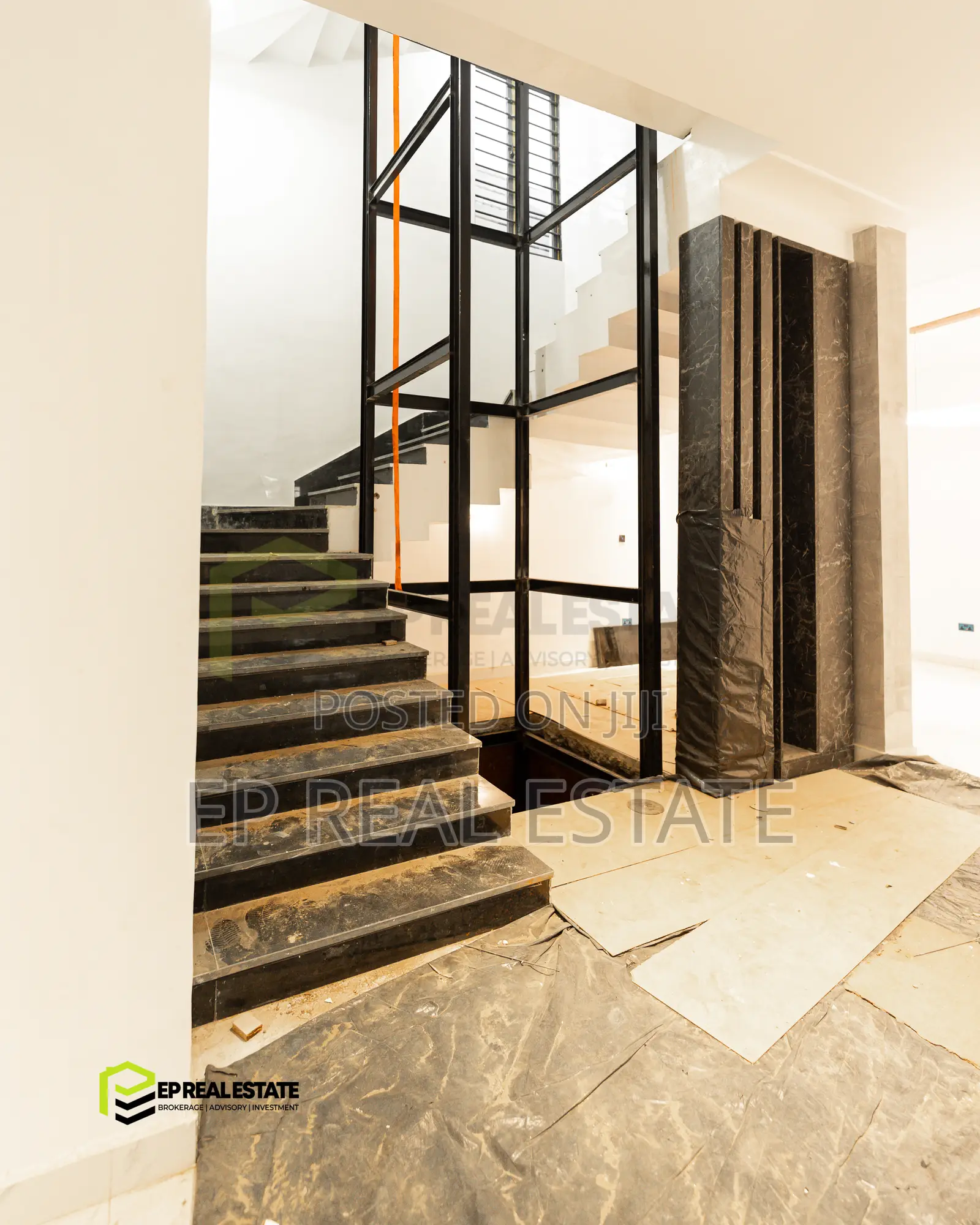 6bdrm Duplex in Apo for sale
