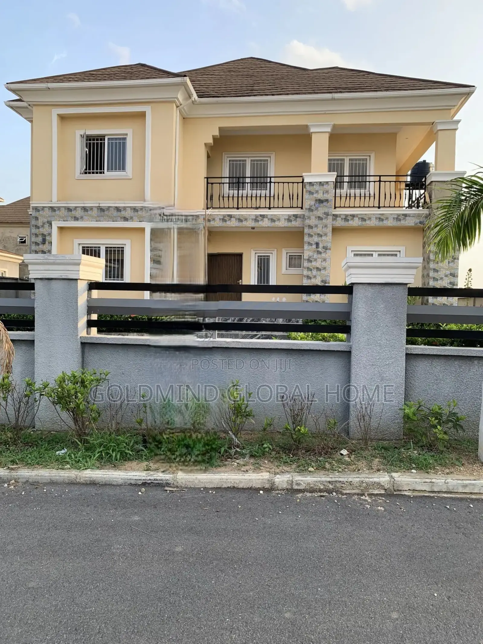 5bdrm Duplex in Lugbe District. for sale
