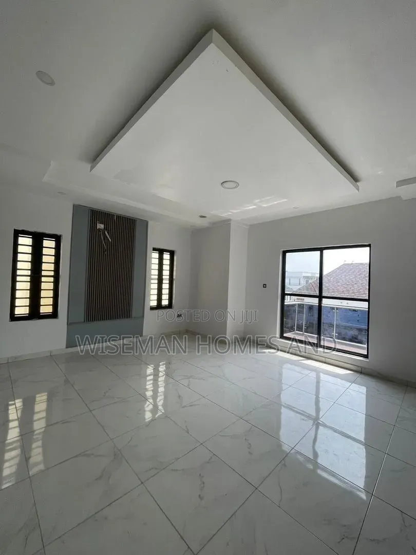 5bdrm Duplex in Ikota Lekki Eti-Osa for rent