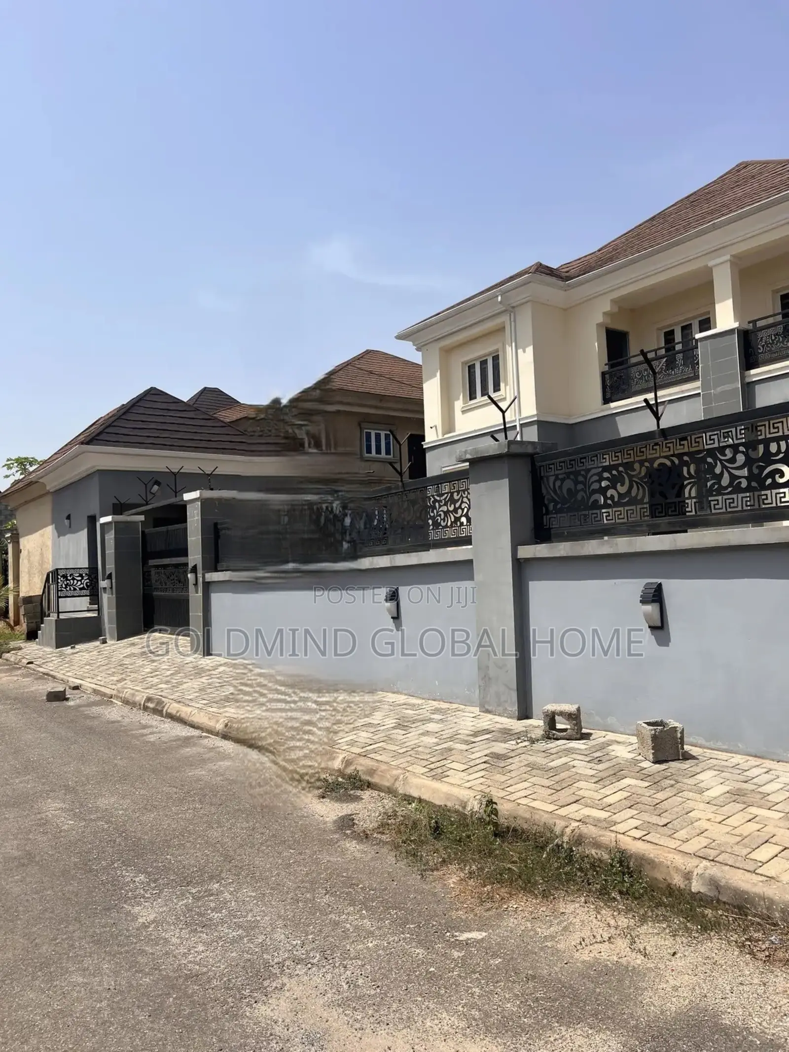 4bdrm Duplex in Lugbe District. for sale