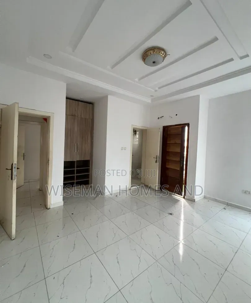 2bdrm Apartment in Chevron Lekki for rent