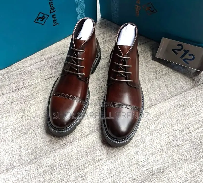 Men Steve Riots Leather Ankle Lace Boot With Brogues