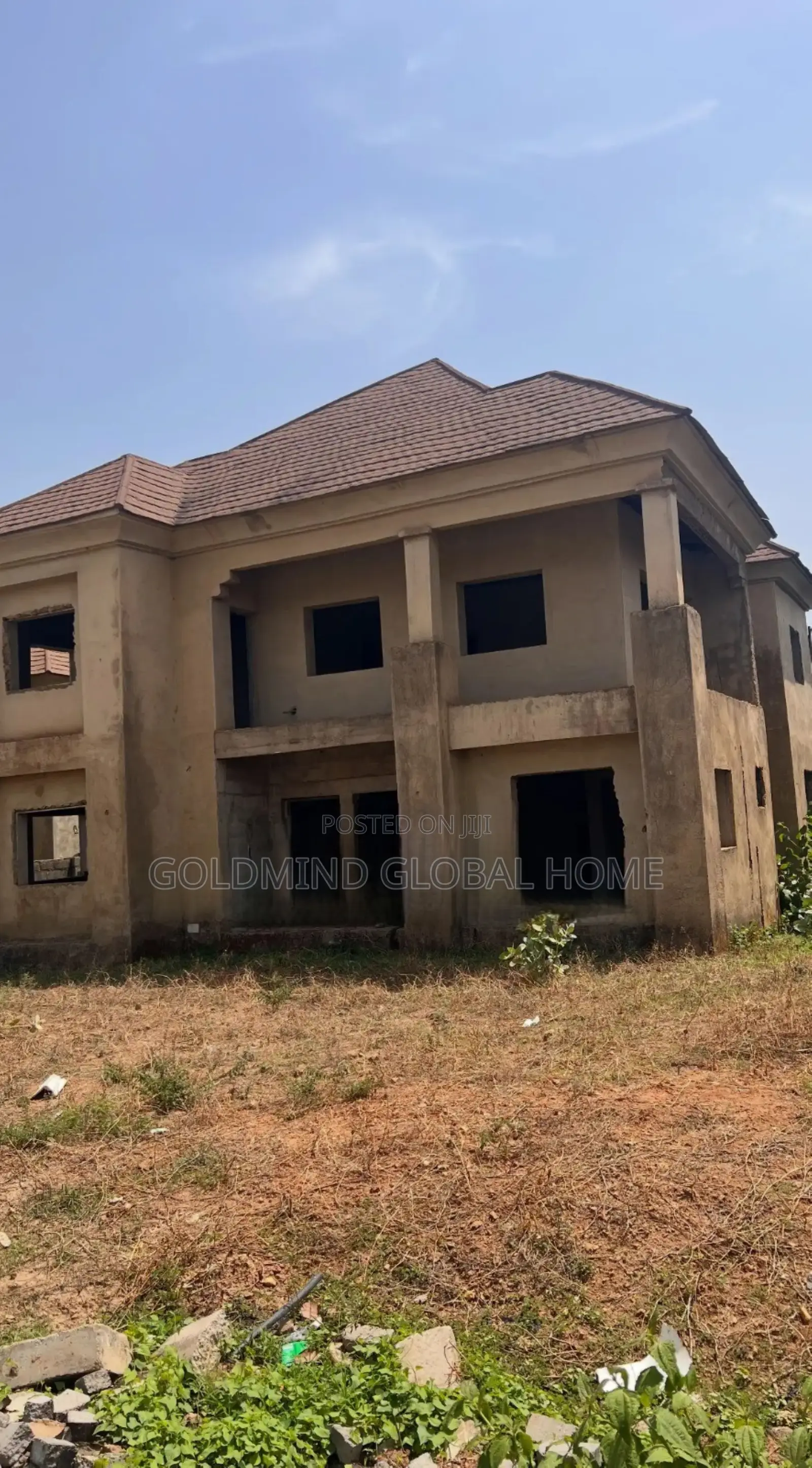 4bdrm Duplex in Lugbe District. for sale