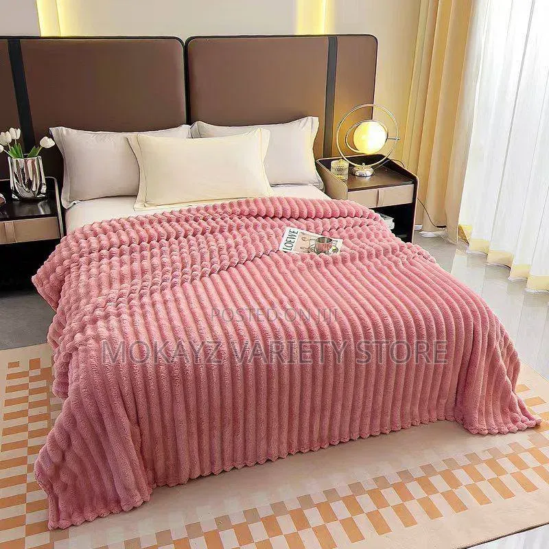 Double Sided Warm Solid Skin Friendly Rabbit Fur Velvet Blanket/Duvet