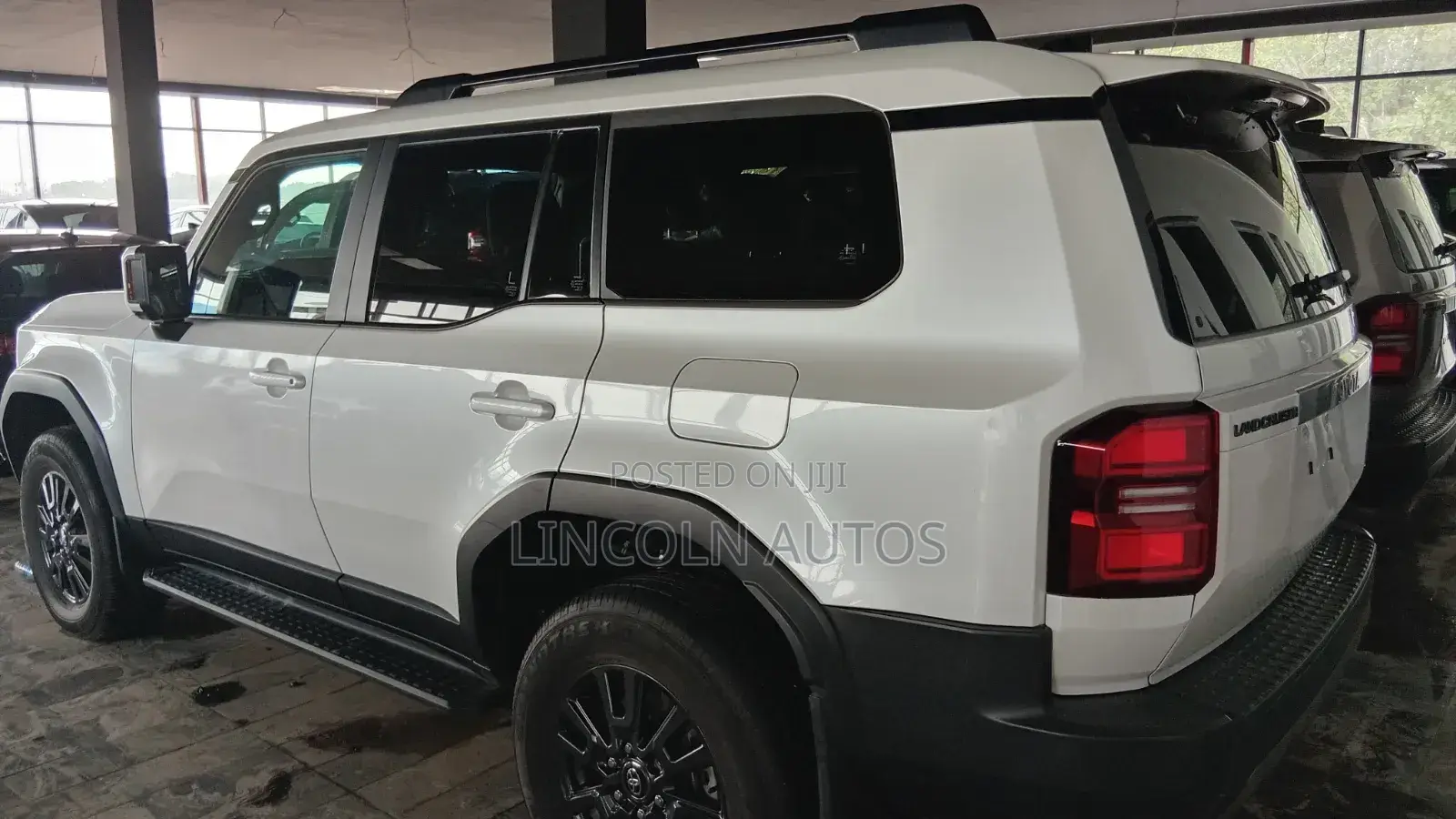 Toyota Land Cruiser Prado 2.7 2025 White