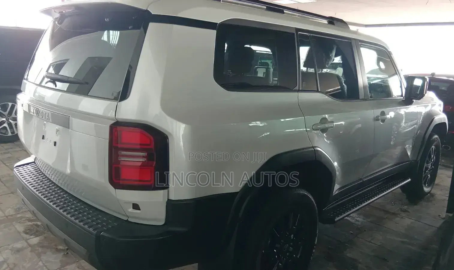 Toyota Land Cruiser Prado 2.7 2025 White