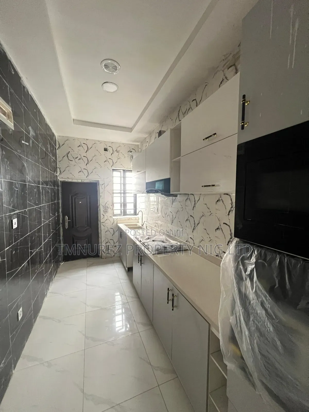 3bdrm Duplex in Ikota for rent