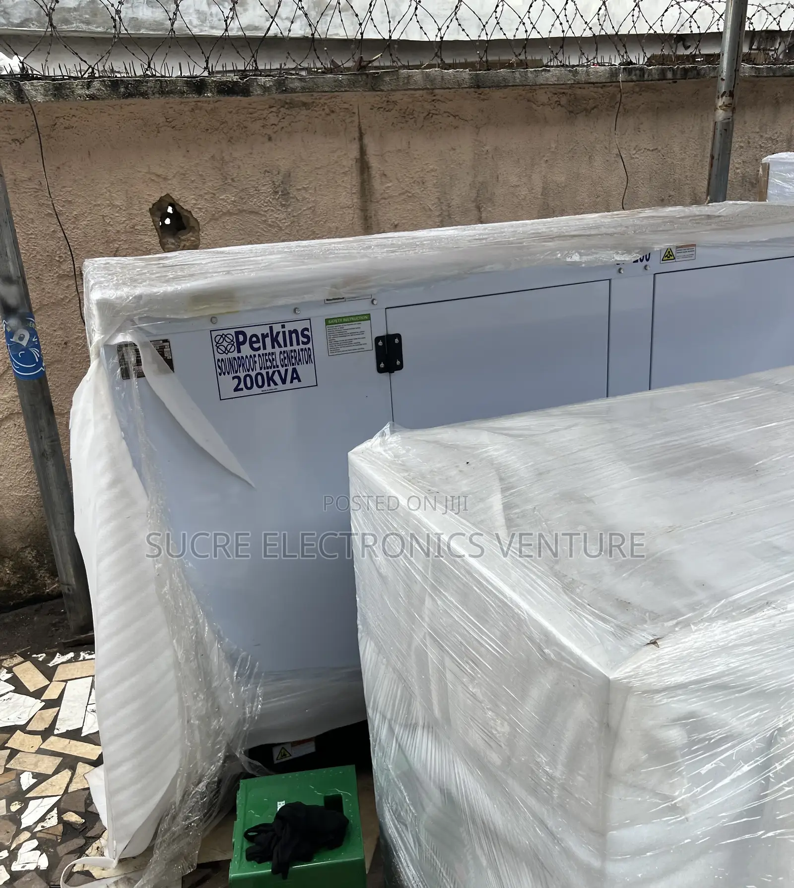 New Perkins England Uk Sp-200kva Capacity Diesel Engine Generator