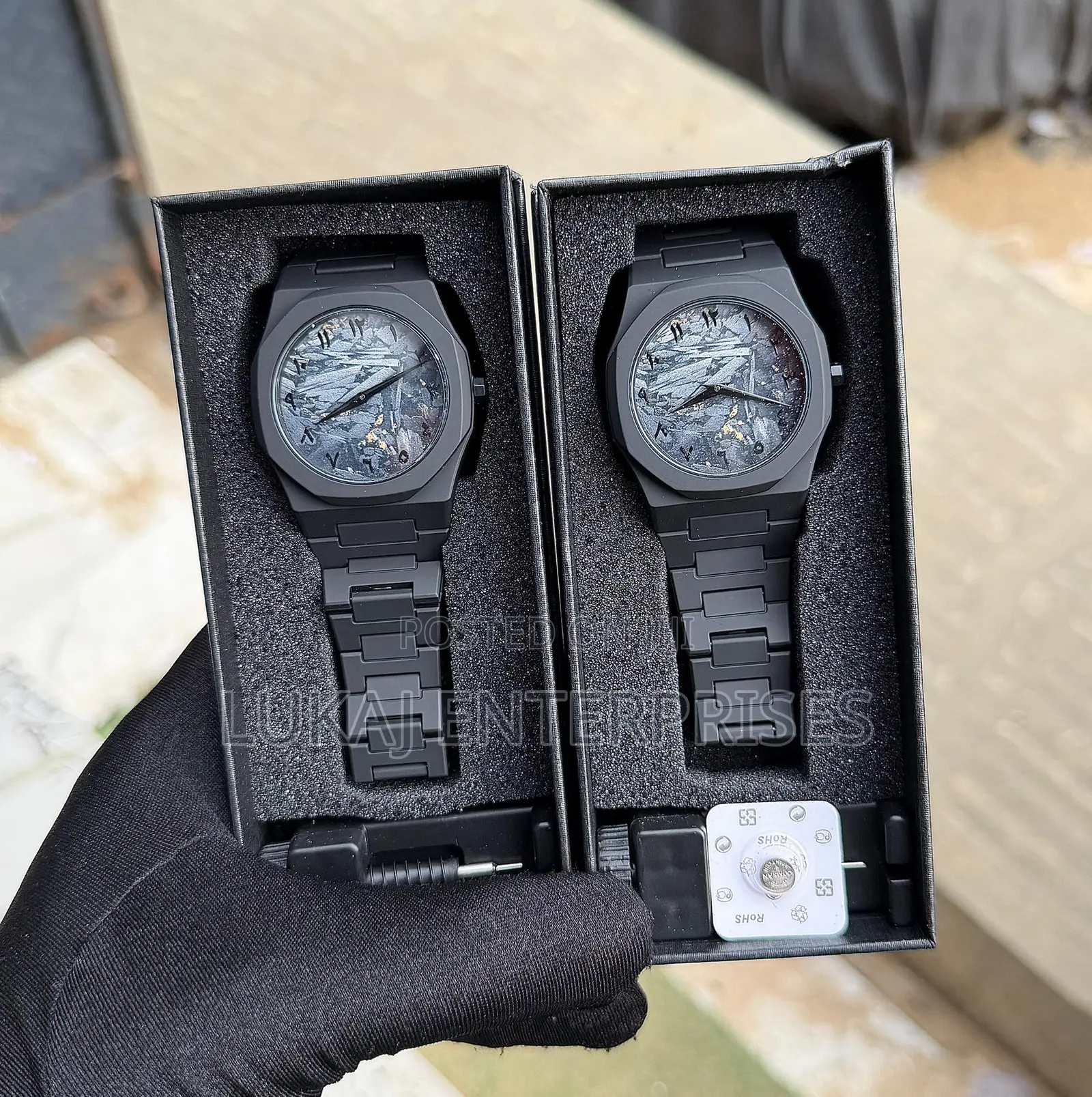 Tohs Watch