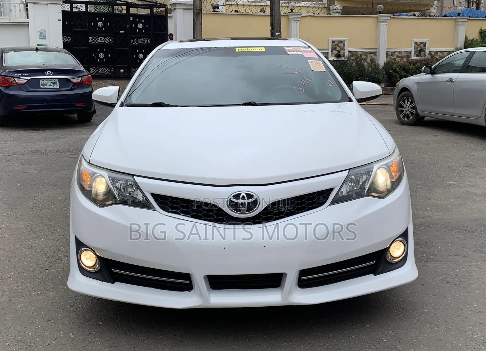 Toyota Camry SE V6 4dr Sedan (3.5L 6cyl 6A) 2013 White
