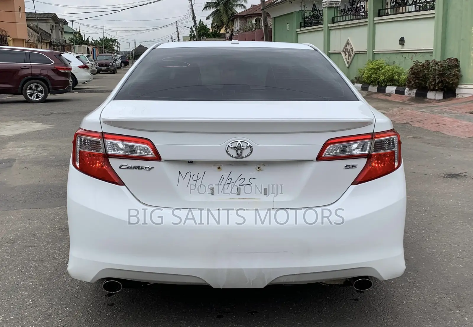 Toyota Camry SE V6 4dr Sedan (3.5L 6cyl 6A) 2013 White