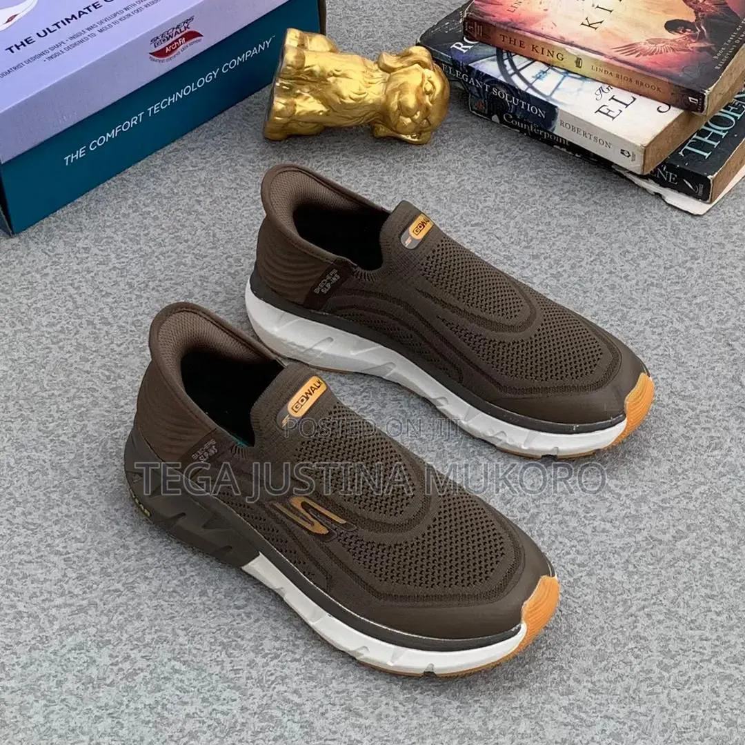 Latest Design Skechers Slip on Sneakers