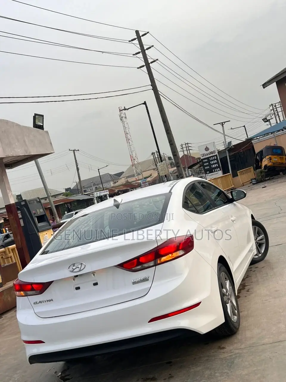Hyundai Elantra 2018 White