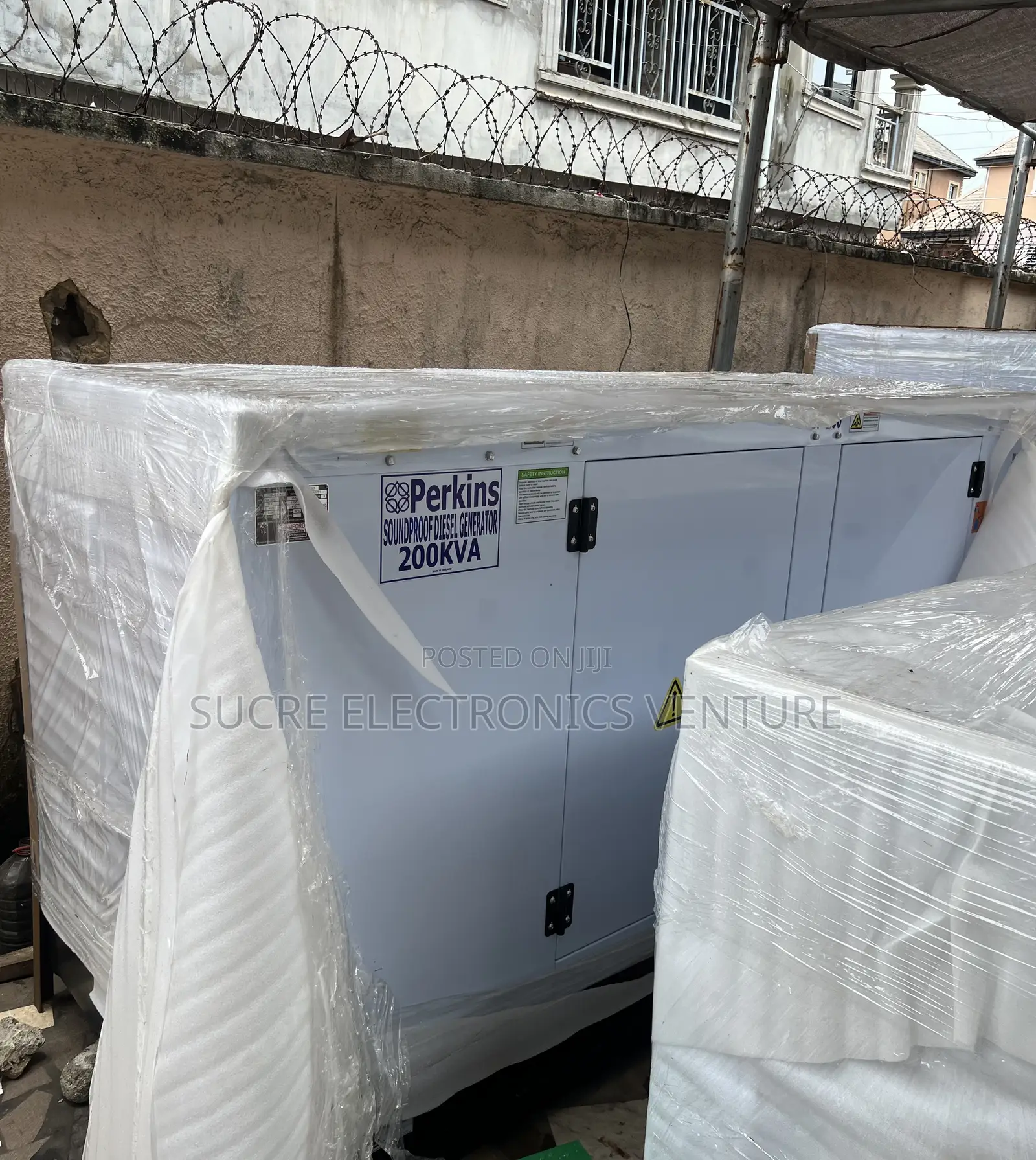 Perkins 200kva Industrial, Super Soundproof Diesel Generator {Uk Made}