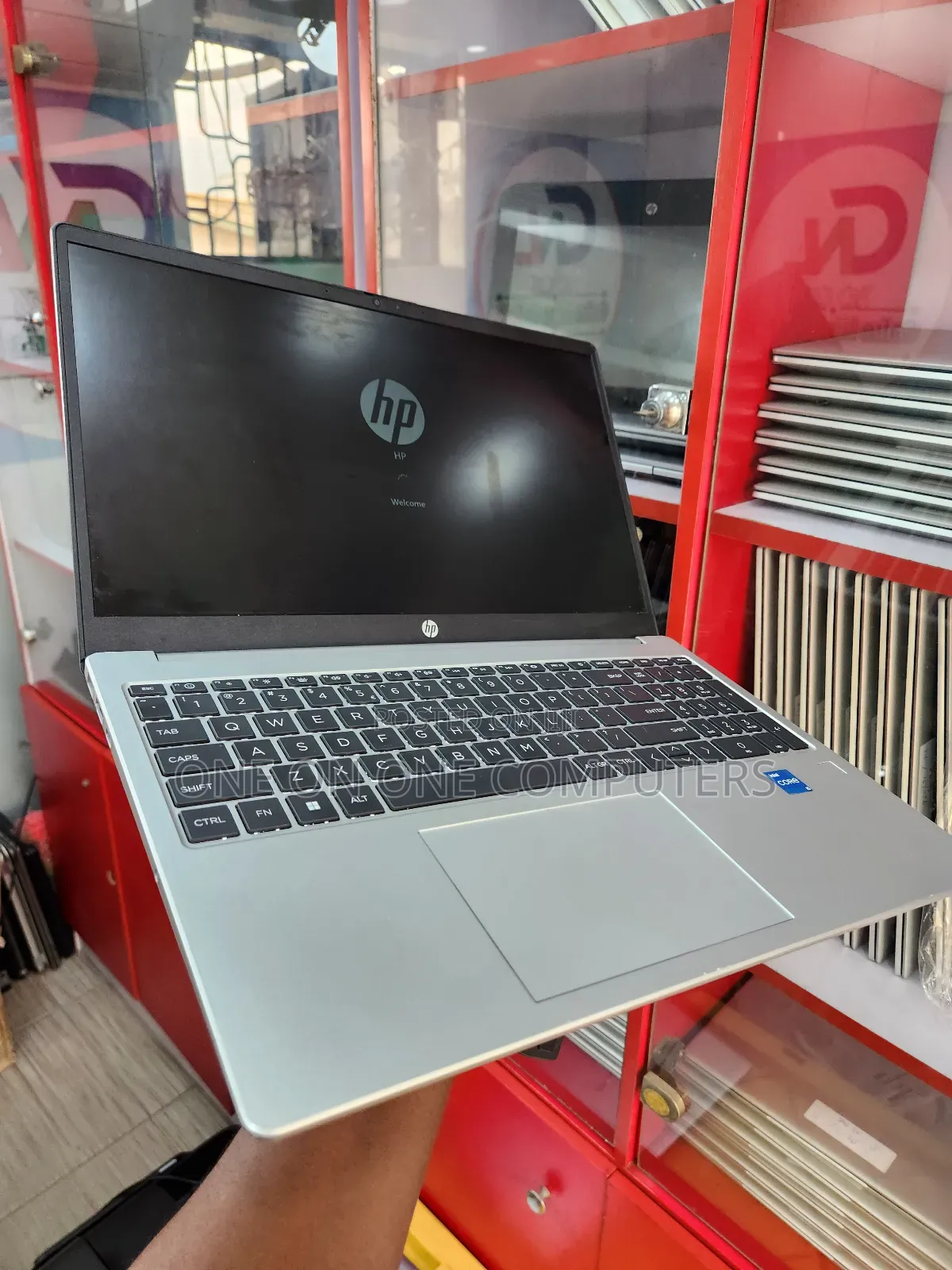 Laptop HP 250 G10 16GB Intel Core i5 SSD 512GB