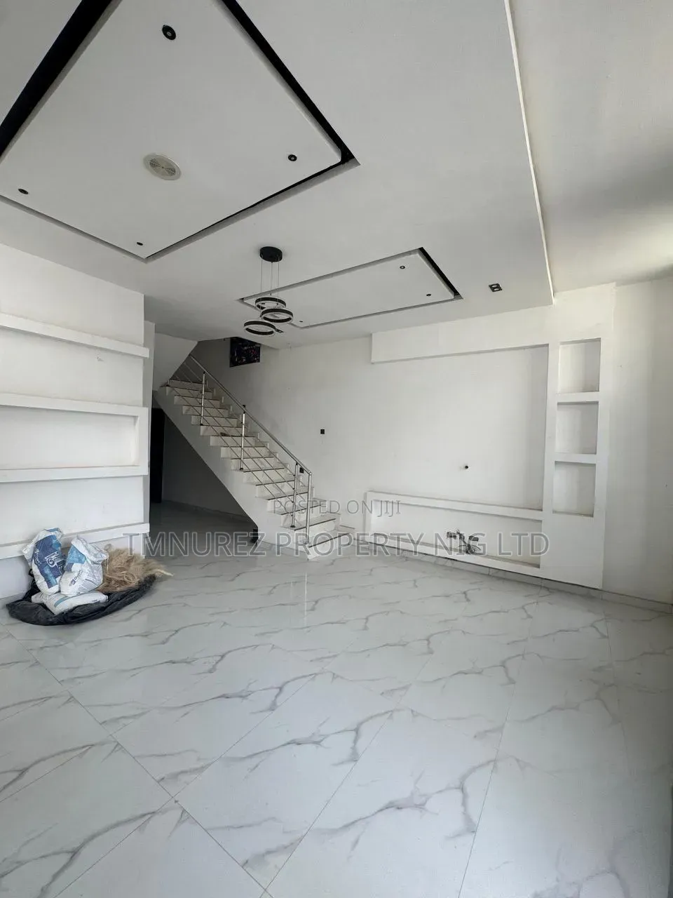 5bdrm Duplex in Ikate for rent
