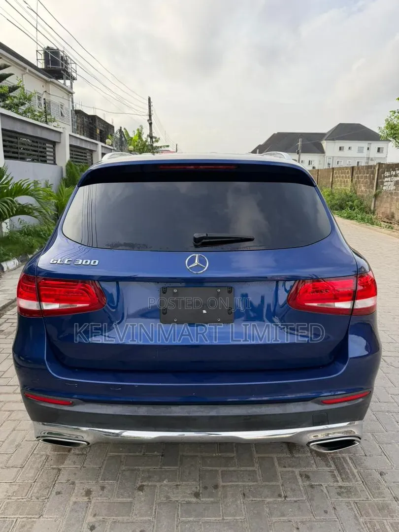 Mercedes-Benz GLC-Class 2017 Blue