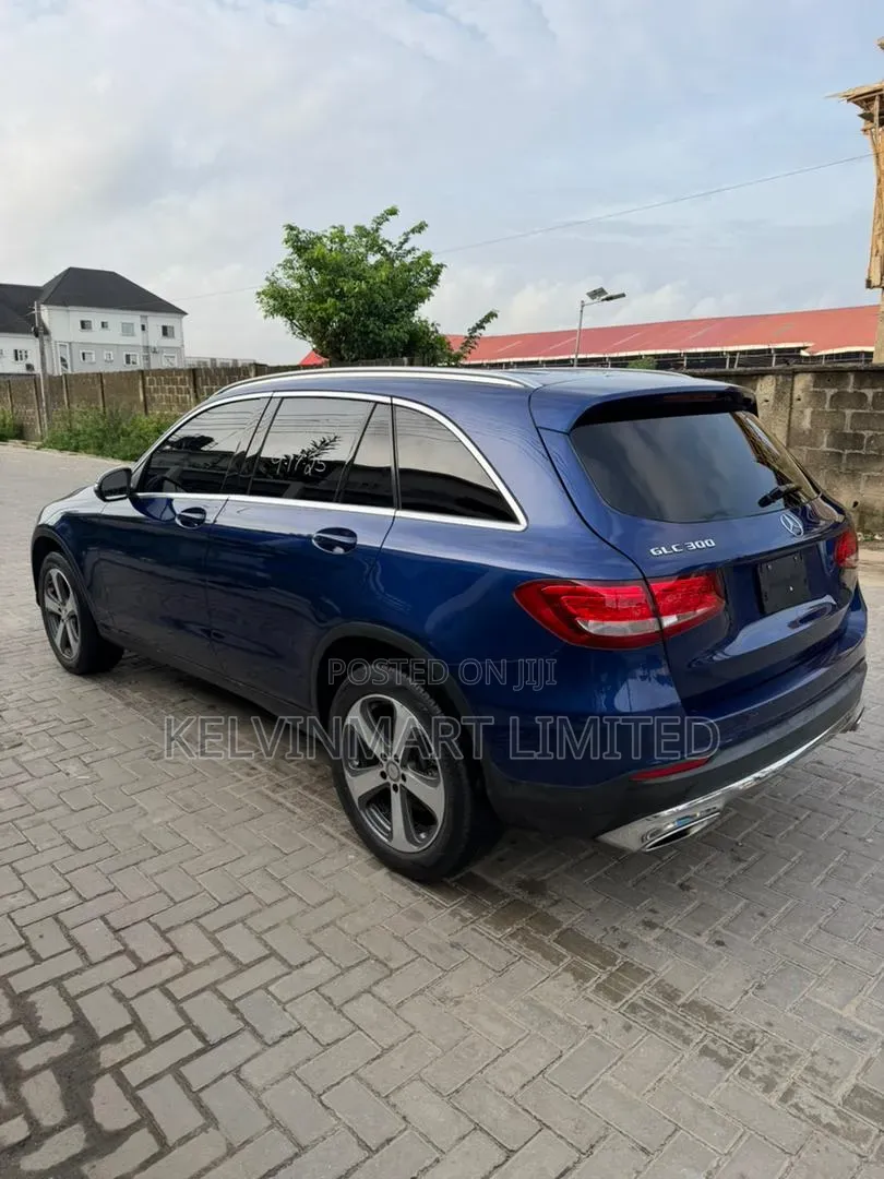 Mercedes-Benz GLC-Class 2017 Blue
