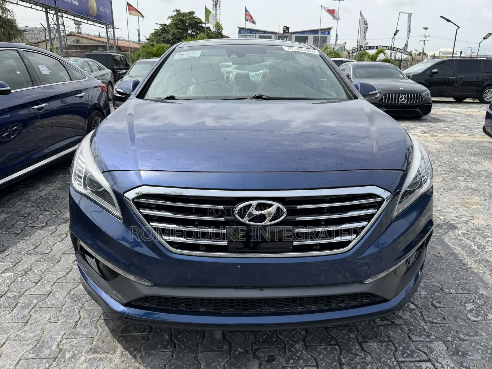 Hyundai Sonata Sport 2.0T Sedan FWD (2.0L 4cyl 6A) 2016 Blue