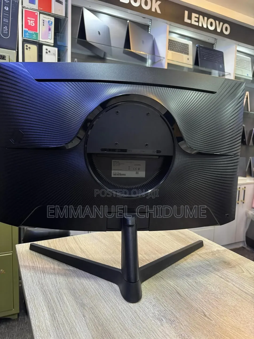 Samsung 32 Inches Curved Monitor 144hz by 1440p